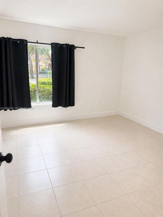 For Rent: $2,150 (2 beds, 2 baths, 1256 Square Feet)