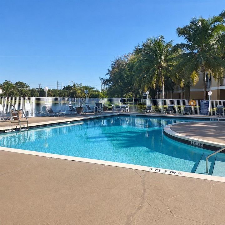 For Rent: $2,150 (2 beds, 2 baths, 1256 Square Feet)