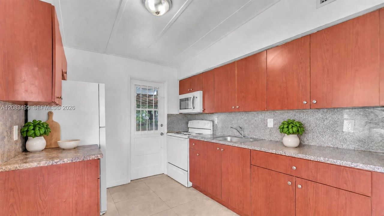 En Venta: $399,000 (3 camas, 1 baños, 945 Pies cuadrados)