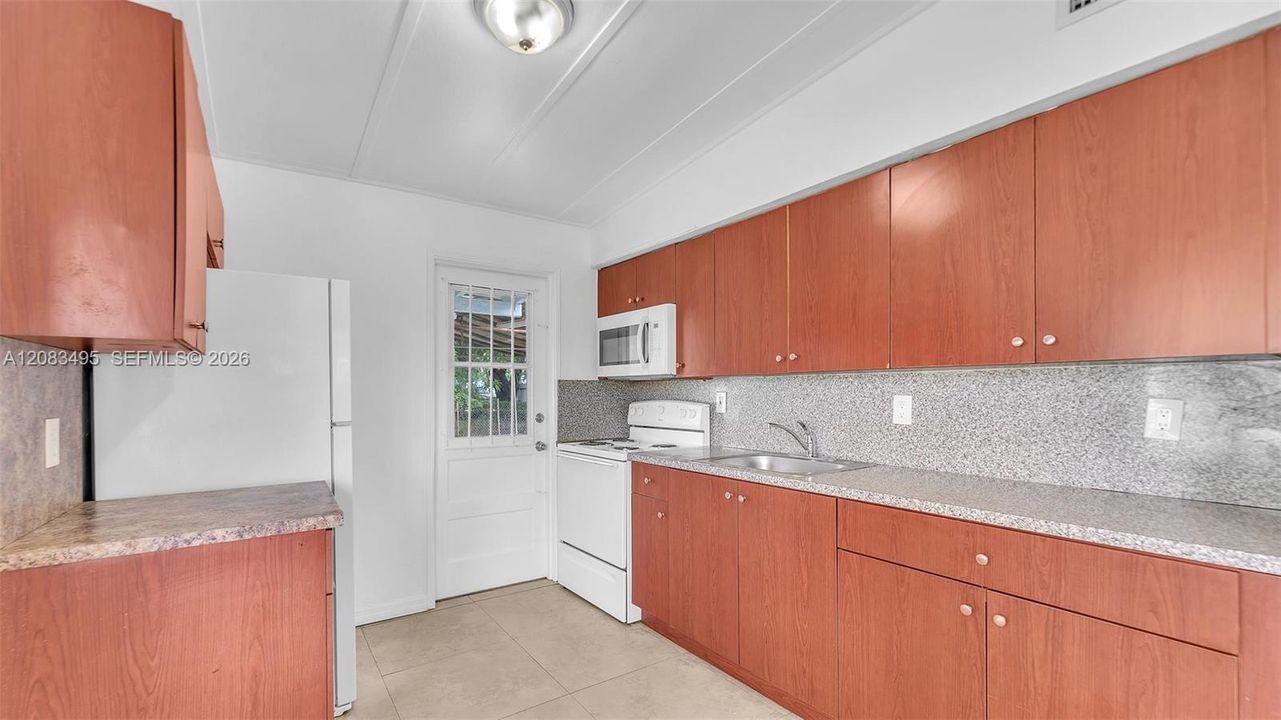 En Venta: $399,000 (3 camas, 1 baños, 945 Pies cuadrados)