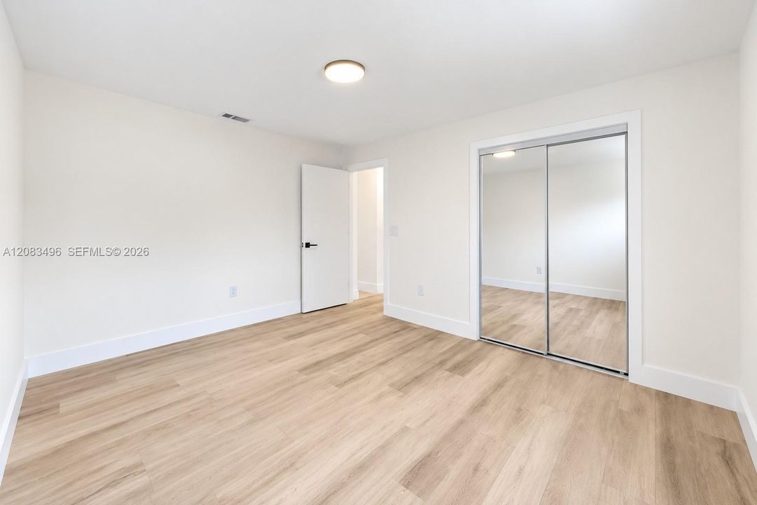 На продажу: $659,000 (3 спален, 2 ванн, 1555 Квадратных фут)