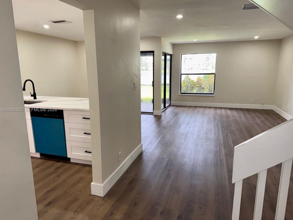 For Sale: $395,000 (3 beds, 2 baths, 1540 Square Feet)