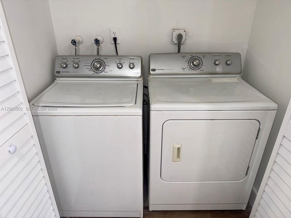 For Sale: $395,000 (3 beds, 2 baths, 1540 Square Feet)