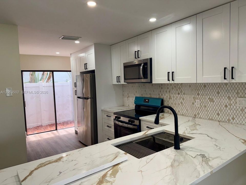 For Sale: $395,000 (3 beds, 2 baths, 1540 Square Feet)