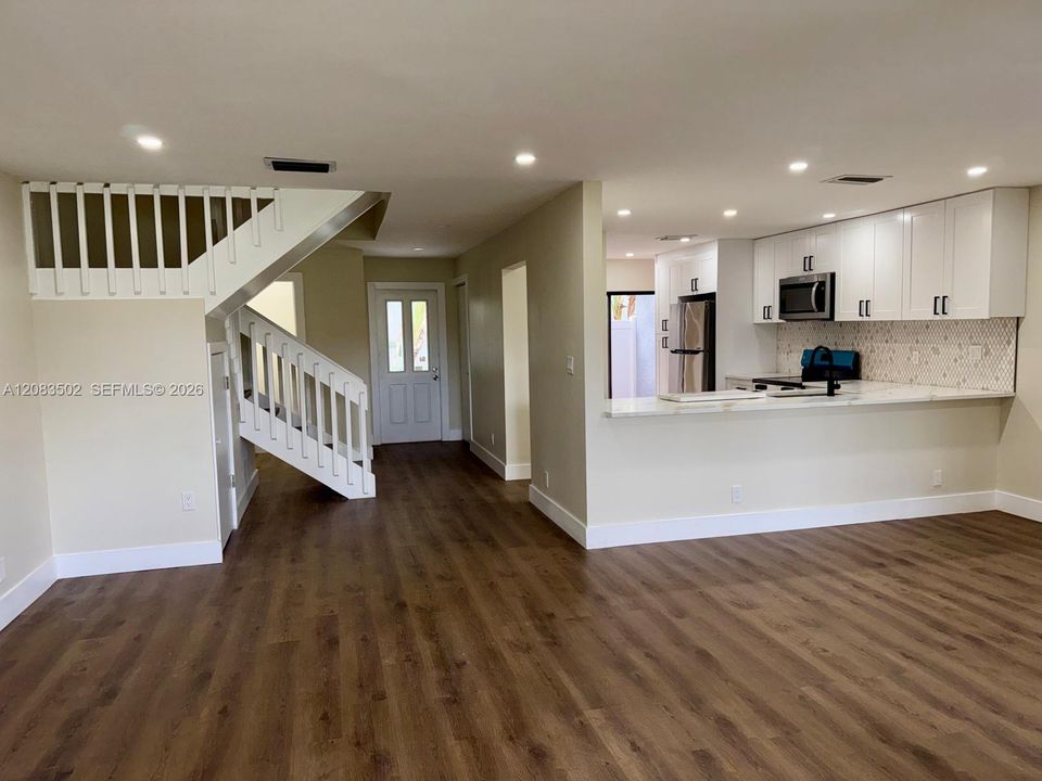For Sale: $395,000 (3 beds, 2 baths, 1540 Square Feet)