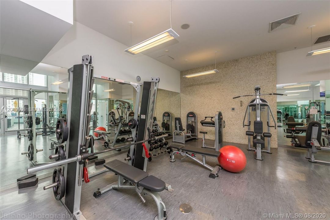 For Rent: $2,850 (1 beds, 1 baths, 789 Square Feet)