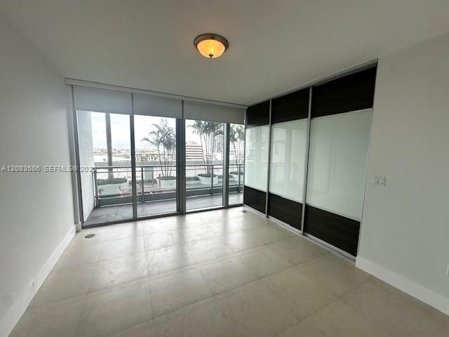 For Rent: $2,850 (1 beds, 1 baths, 789 Square Feet)