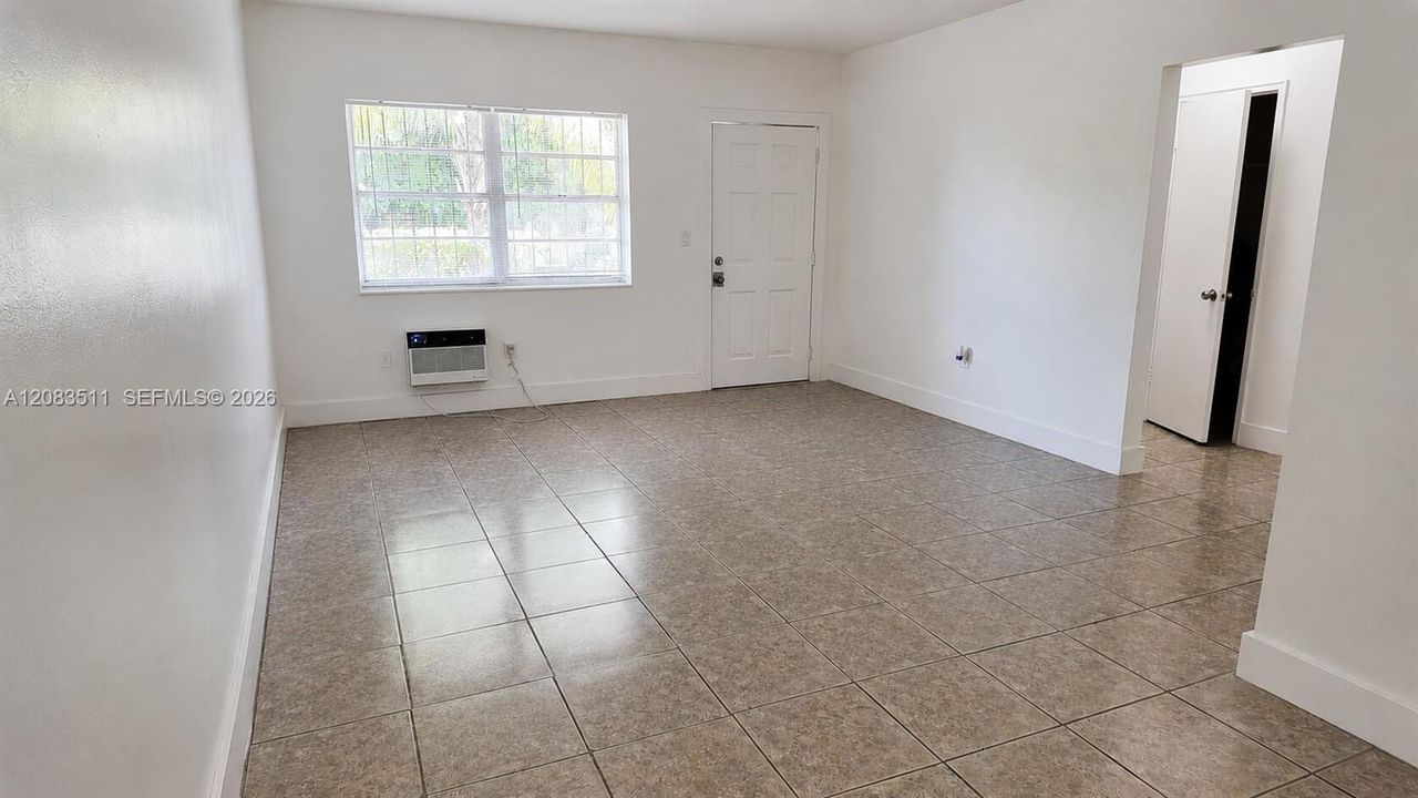 En Renta: $1,500 (1 camas, 1 baños, 2739 Pies cuadrados)