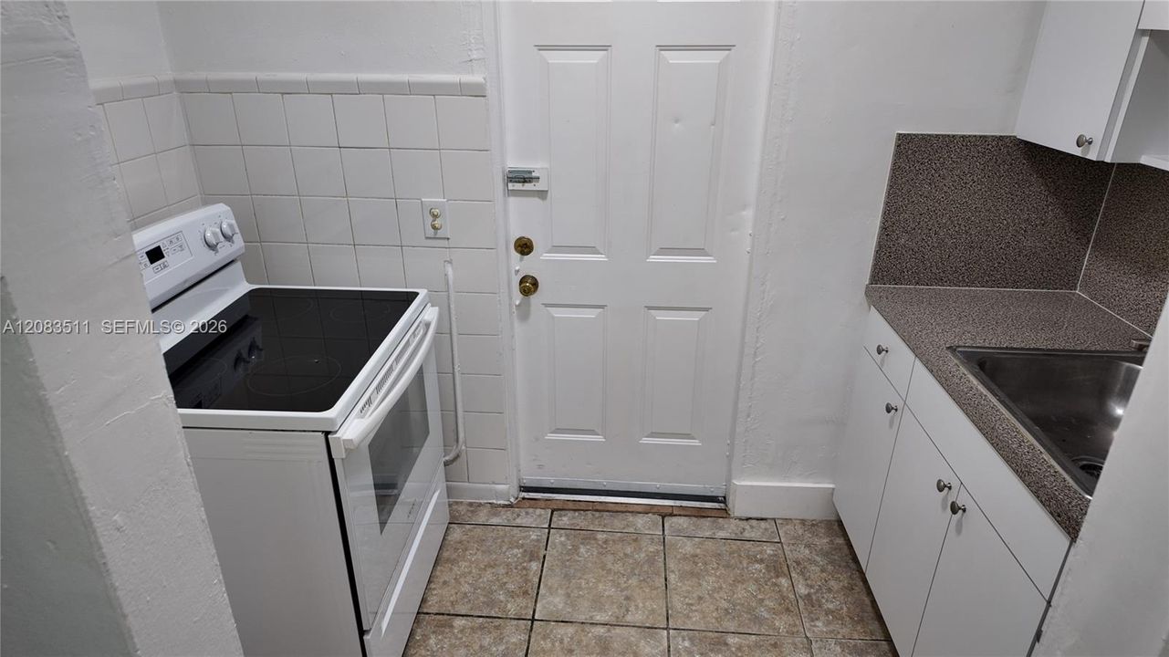 En Renta: $1,500 (1 camas, 1 baños, 2739 Pies cuadrados)