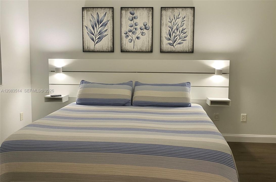 For Rent: $2,500 (1 beds, 1 baths, 810 Square Feet)
