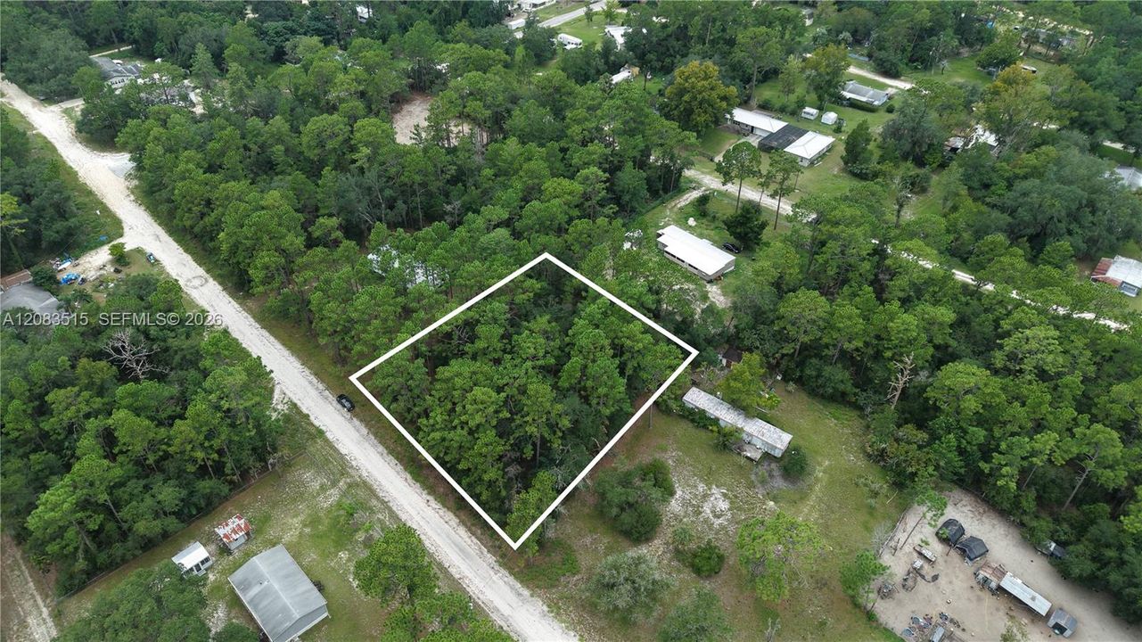 待售: $22,000 (0.65 acres)