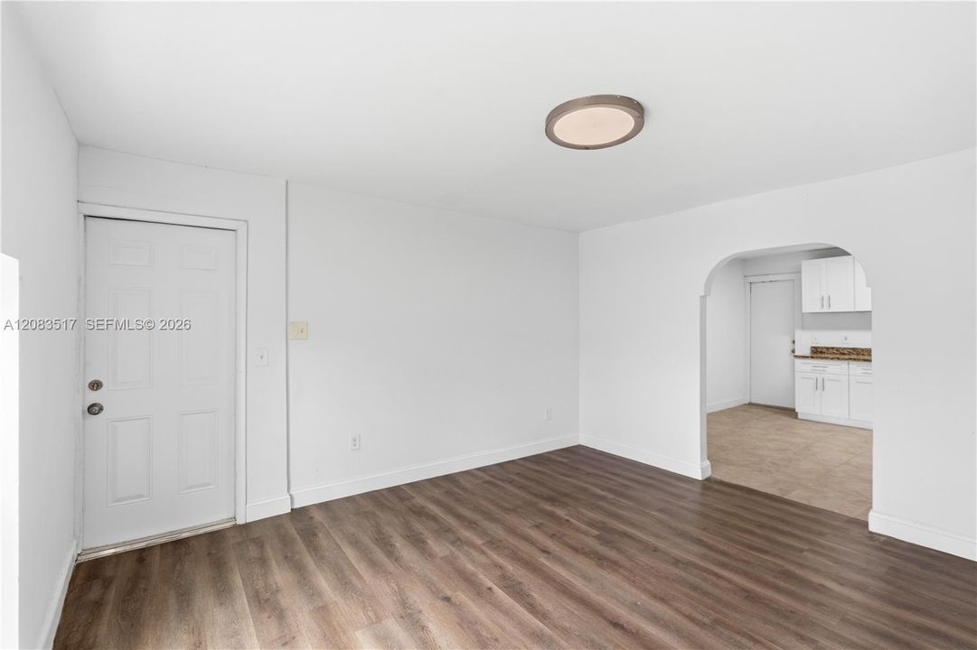 En Venta: $469,999 (3 camas, 1 baños, 680 Pies cuadrados)