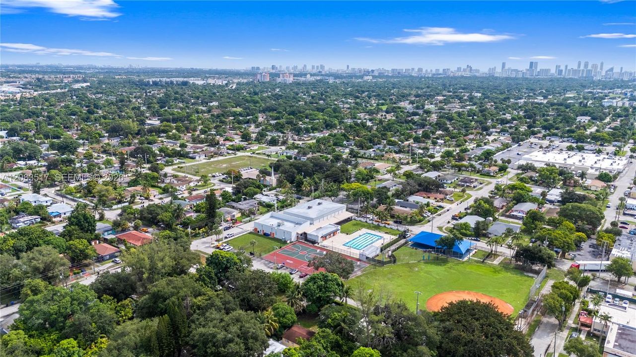 En Venta: $469,999 (3 camas, 1 baños, 680 Pies cuadrados)