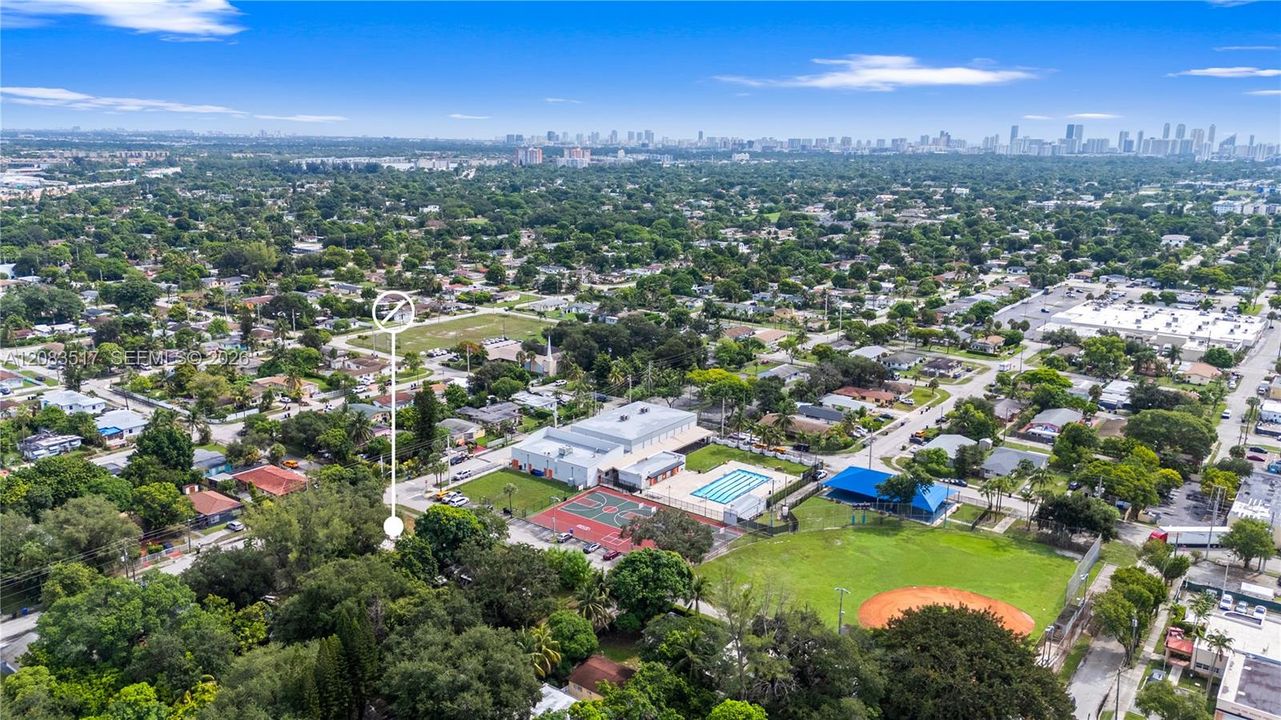 En Venta: $469,999 (3 camas, 1 baños, 680 Pies cuadrados)
