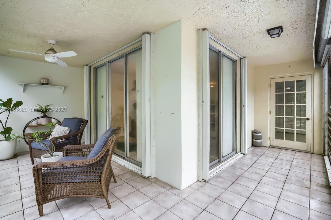 For Rent: $2,489 (3 beds, 2 baths, 1260 Square Feet)