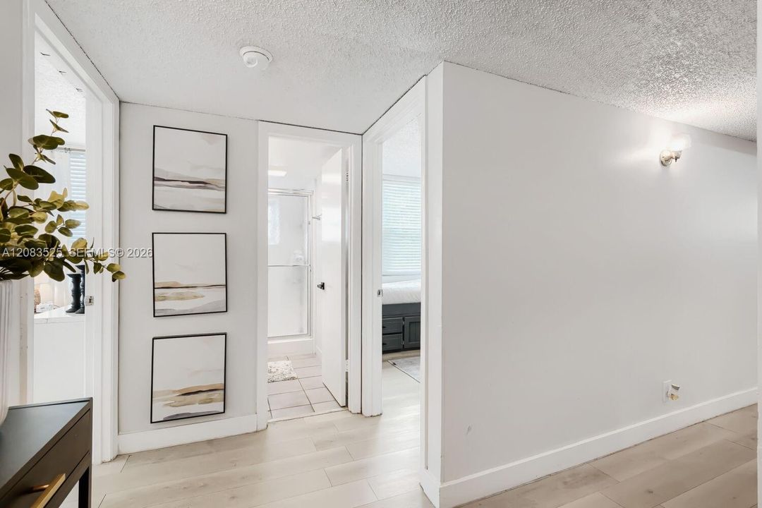 For Rent: $2,489 (3 beds, 2 baths, 1260 Square Feet)