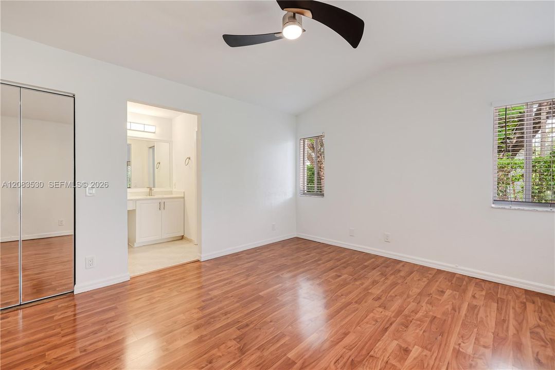 En Renta: $3,950 (3 camas, 2 baños, 1560 Pies cuadrados)