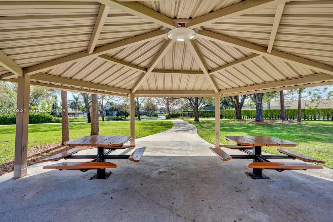 For Rent: $5,100 (4 beds, 2 baths, 1851 Square Feet)