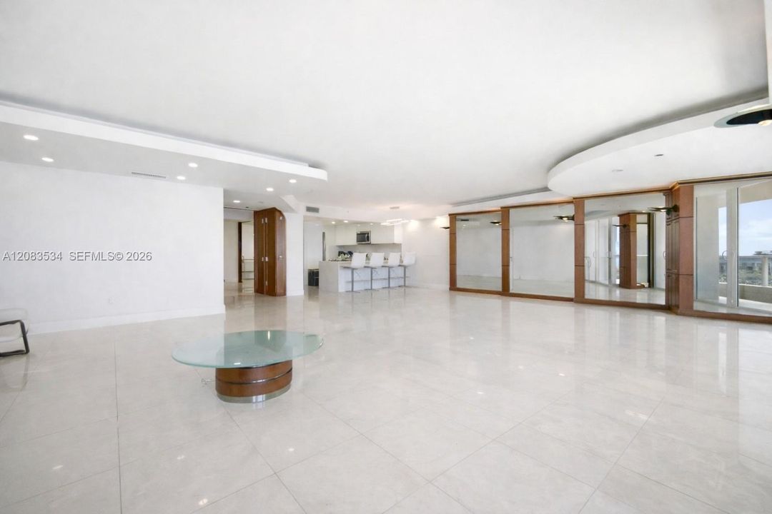 En Venta: $725,000 (2 camas, 2 baños, 1509 Pies cuadrados)