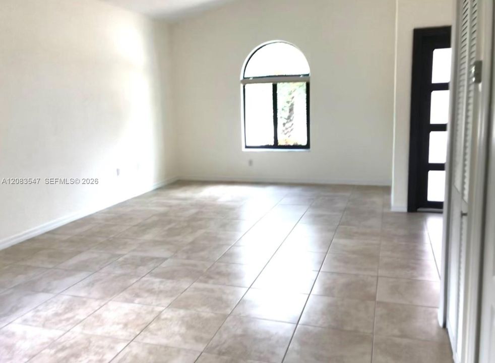 En Renta: $3,850 (3 camas, 2 baños, 1598 Pies cuadrados)