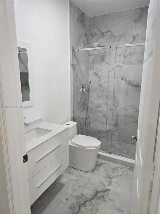 En Renta: $3,000 (3 camas, 2 baños, 1572 Pies cuadrados)