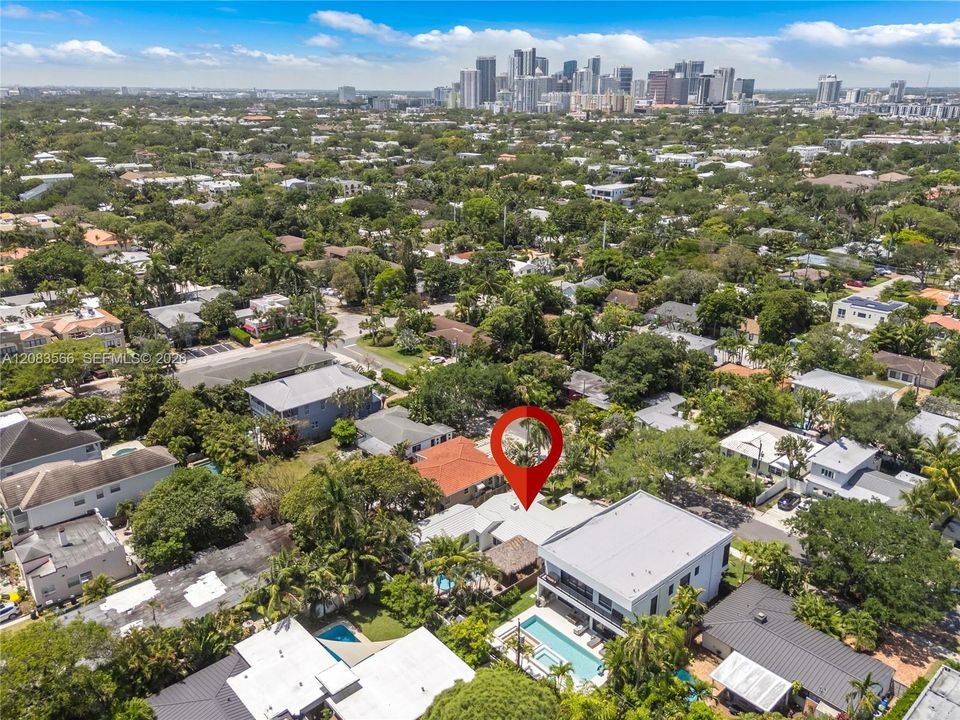 For Rent: $6,000 (3 beds, 2 baths, 1903 Square Feet)
