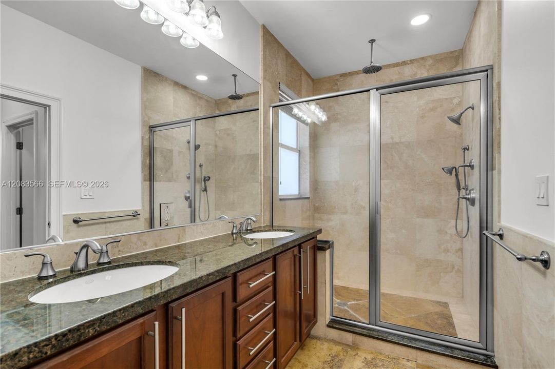 For Rent: $6,000 (3 beds, 2 baths, 1903 Square Feet)