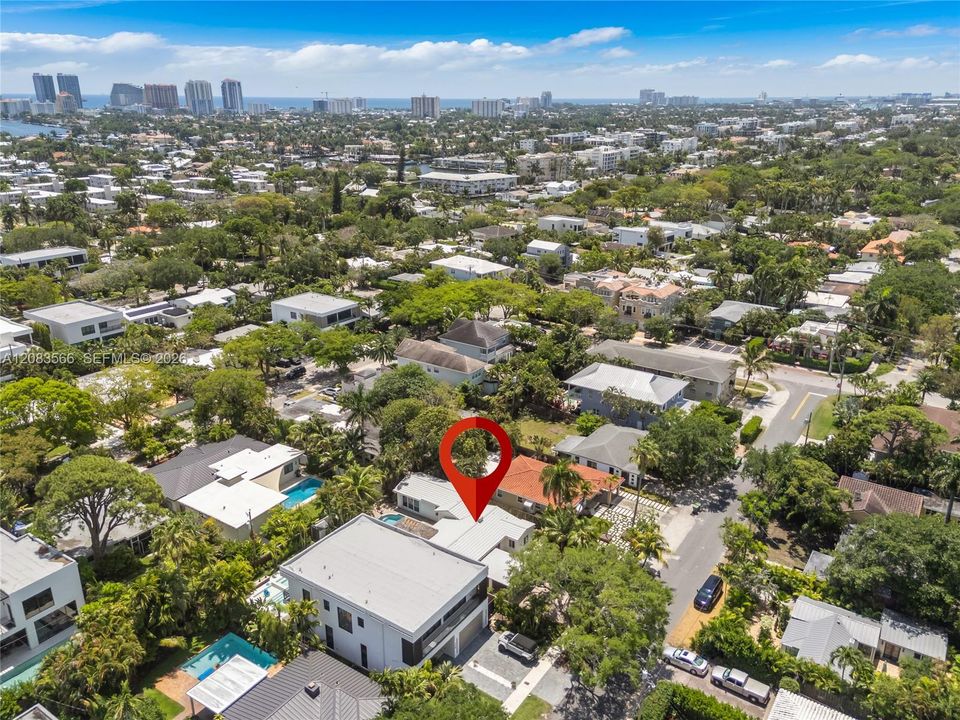 For Rent: $6,000 (3 beds, 2 baths, 1903 Square Feet)