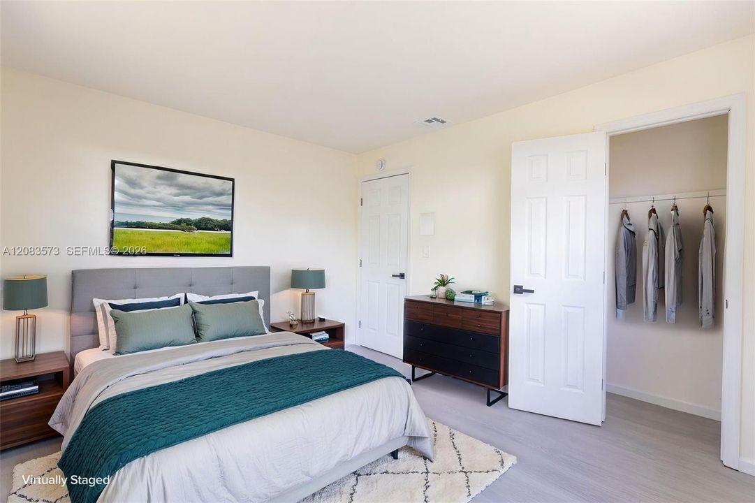 En Venta: $430,000 (4 camas, 2 baños, 1272 Pies cuadrados)