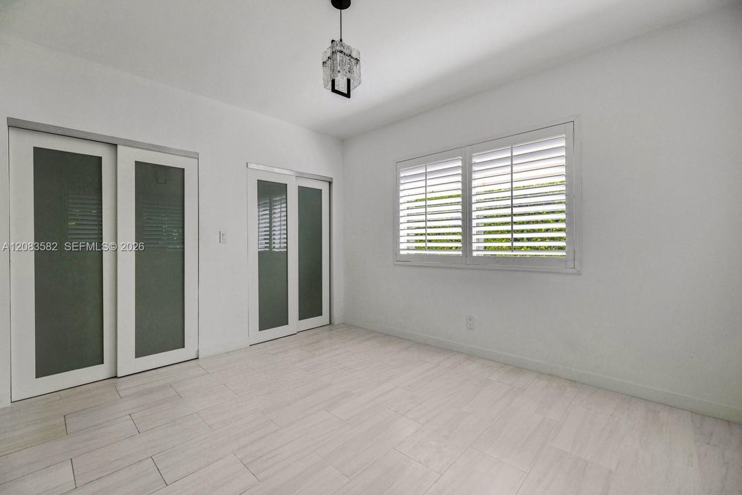 В аренду: $4,000 (2 спален, 2 ванн, 970 Квадратных фут)