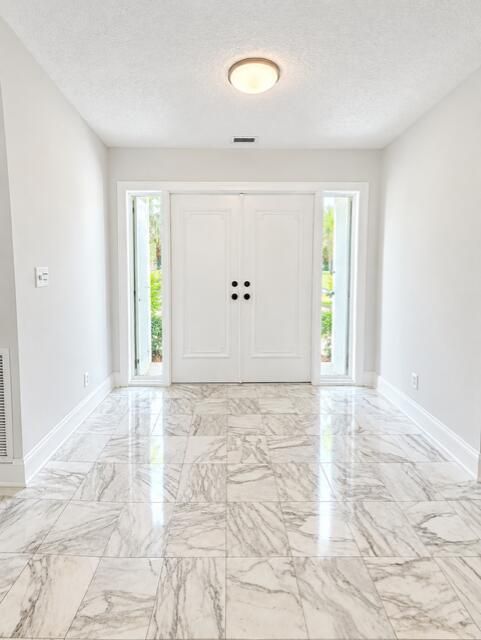 Foyer Entry