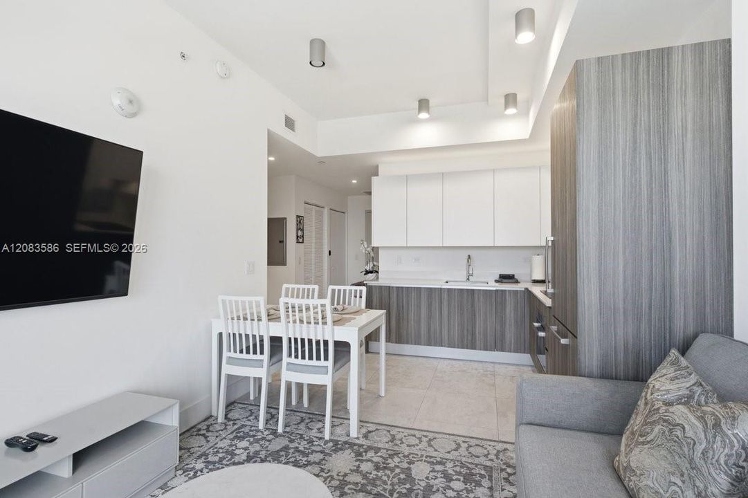 En Venta: $574,999 (1 camas, 1 baños, 494 Pies cuadrados)