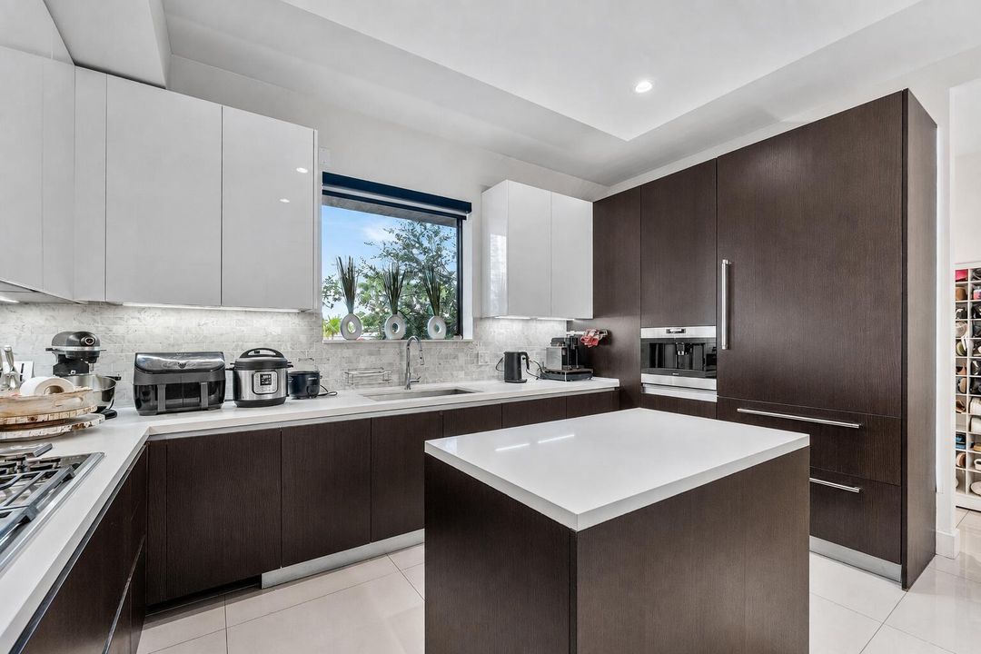 3040 n Ocean N101 (2)