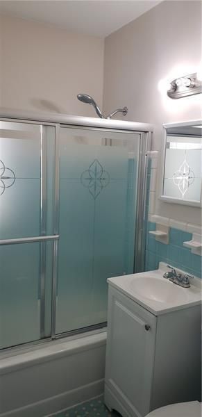 13_Bathroom P840-7