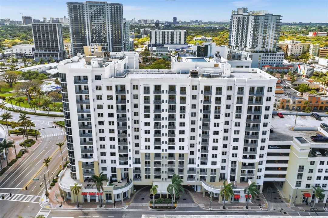 На продажу: $328,000 (2 спален, 2 ванн, 1036 Квадратных фут)