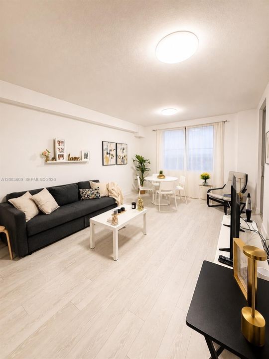 На продажу: $328,000 (2 спален, 2 ванн, 1036 Квадратных фут)