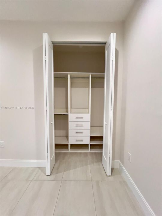 For Rent: $5,900 (3 beds, 3 baths, 2176 Square Feet)