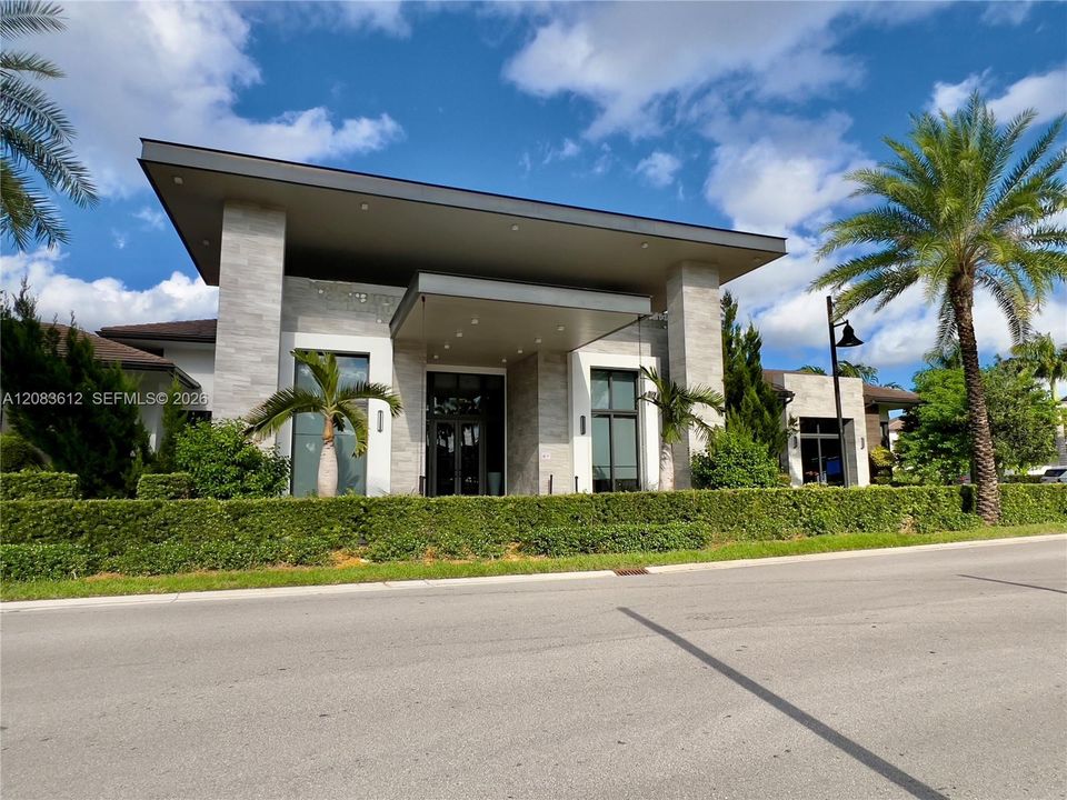 For Rent: $5,900 (3 beds, 3 baths, 2176 Square Feet)