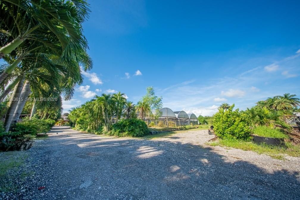 For Sale: $5,500,000 (4 beds, 3 baths, 2774 Square Feet)