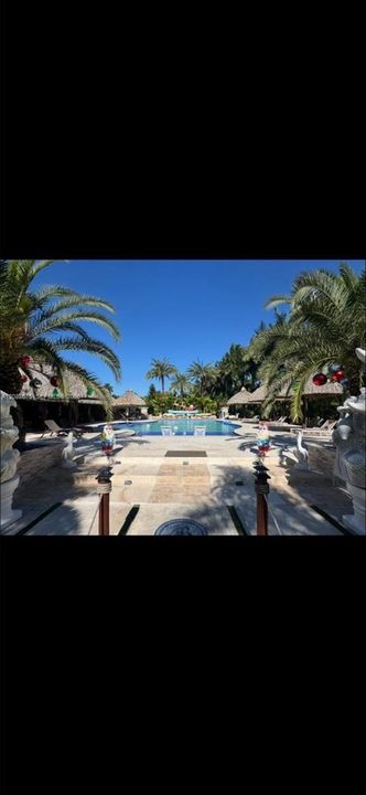 For Sale: $5,500,000 (4 beds, 3 baths, 2774 Square Feet)