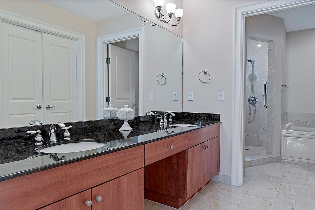 16100 Emerald Estates dr - 550
