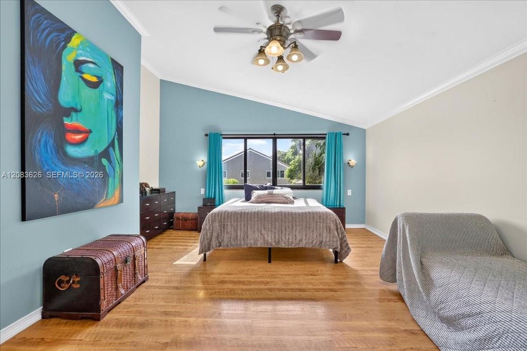For Sale: $1,099,000 (4 beds, 2 baths, 2894 Square Feet)