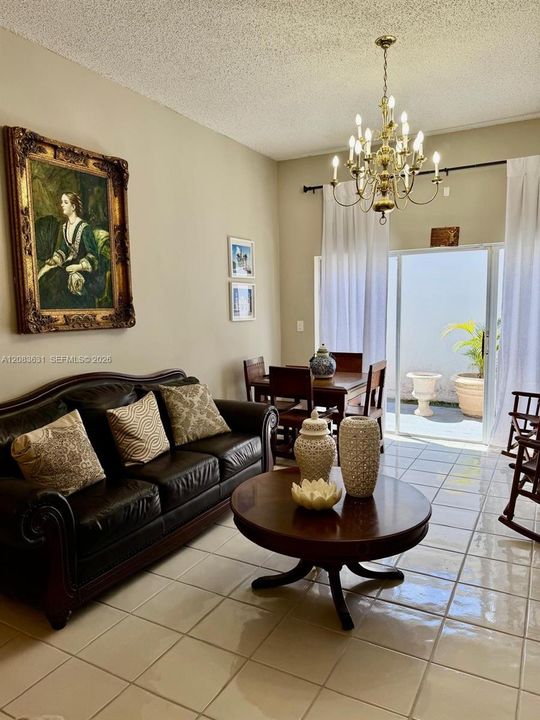 For Rent: $3,600 (3 beds, 2 baths, 1839 Square Feet)