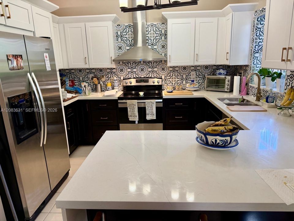 For Rent: $3,600 (3 beds, 2 baths, 1839 Square Feet)