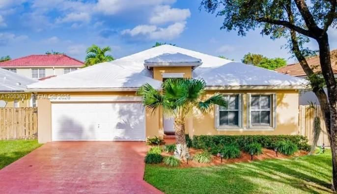 For Rent: $3,600 (3 beds, 2 baths, 1839 Square Feet)