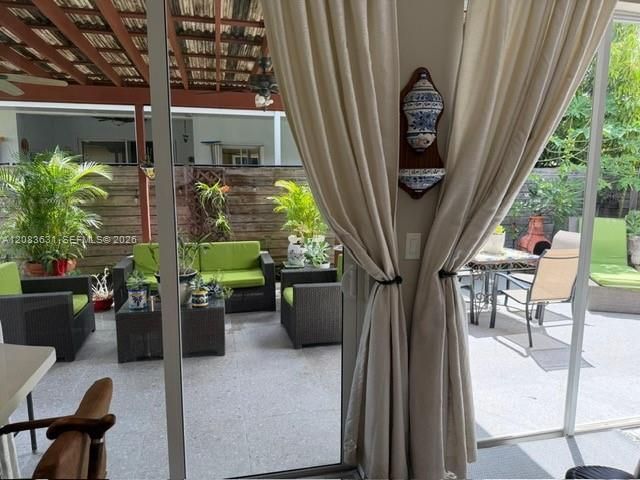 For Rent: $3,600 (3 beds, 2 baths, 1839 Square Feet)