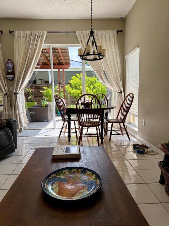 For Rent: $3,600 (3 beds, 2 baths, 1839 Square Feet)