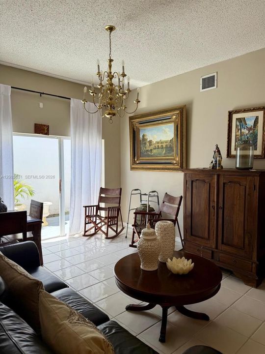 For Rent: $3,600 (3 beds, 2 baths, 1839 Square Feet)