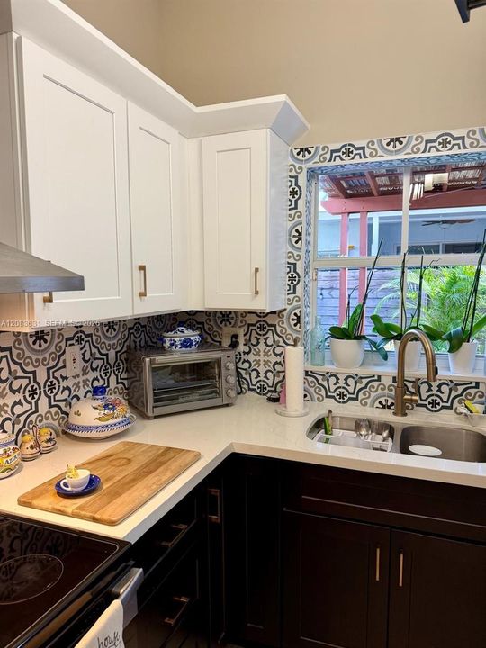 For Rent: $3,600 (3 beds, 2 baths, 1839 Square Feet)
