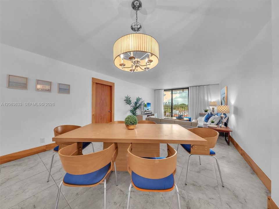 For Rent: $3,100 (1 beds, 1 baths, 1075 Square Feet)